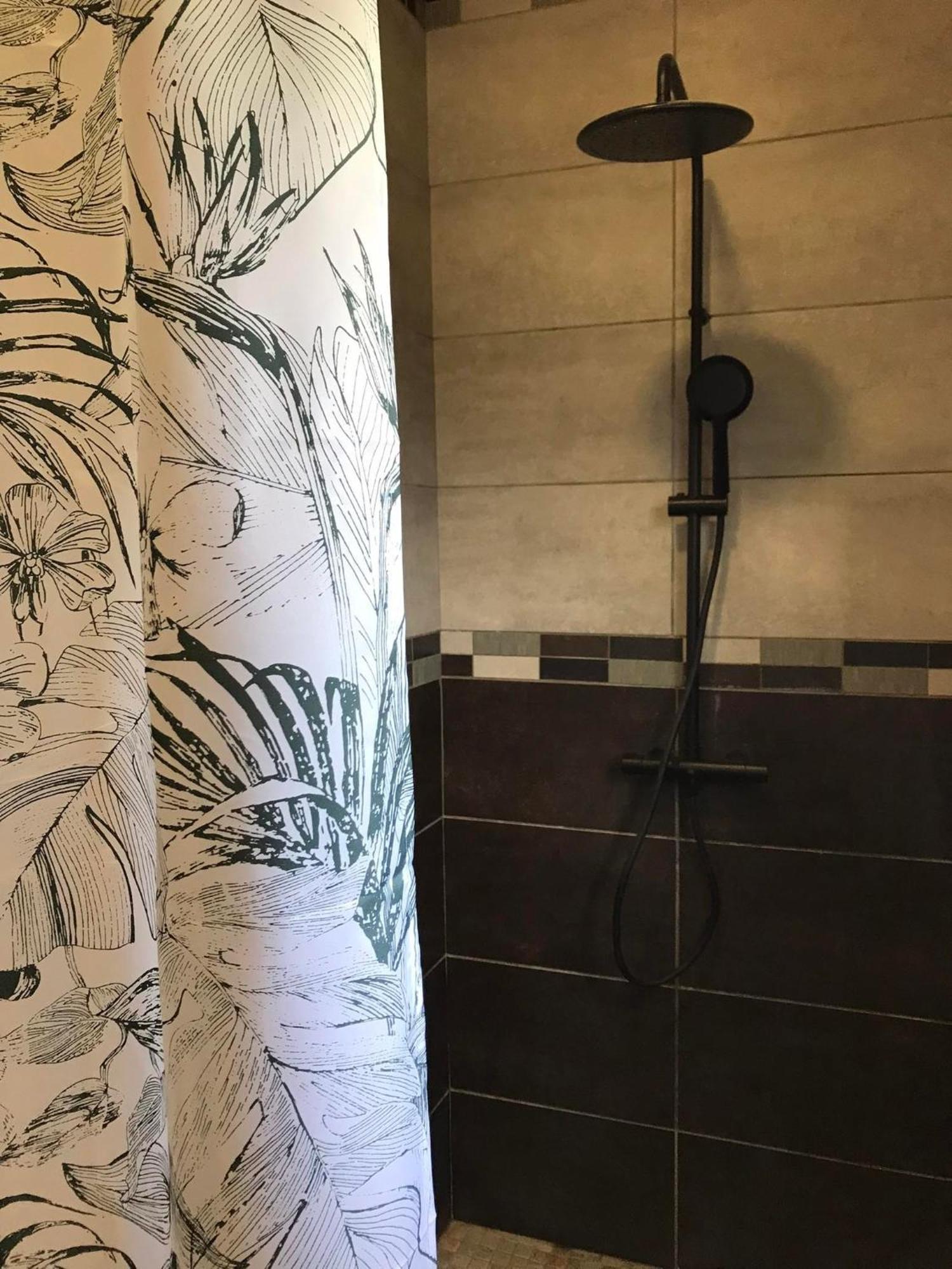 Villa Et Grand Jacuzzi Six Personnes, En Pleine Nature سانت-جوزيف المظهر الخارجي الصورة